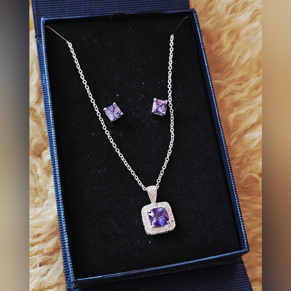 Sterling Silver Amethyst Crystal Necklace Stud Earrings Gift Set Gift Box 925